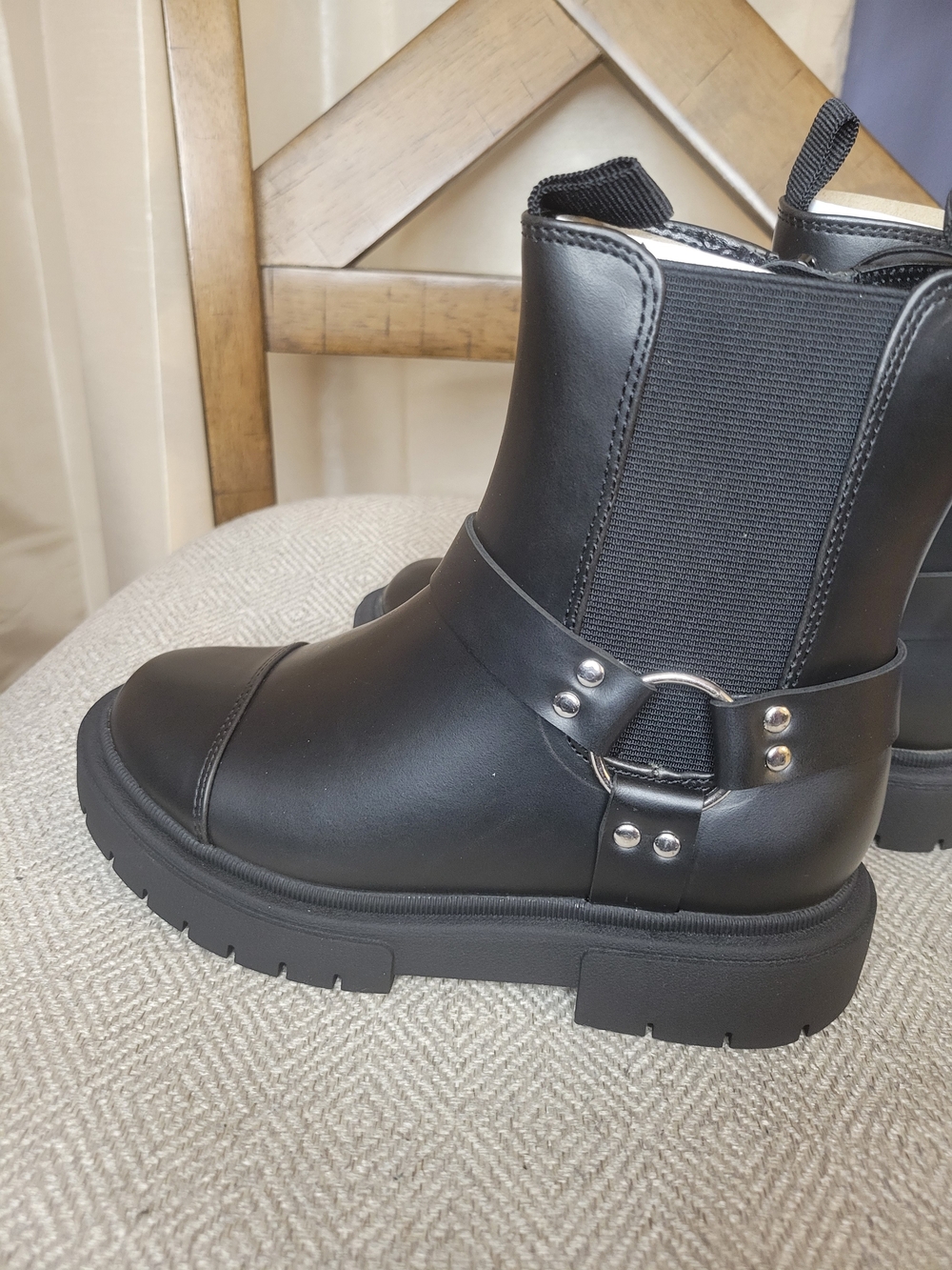 Kids Art Class Black Faux Leather Zip Chelsea Boots with Harness Detail - Picture 3 of 8